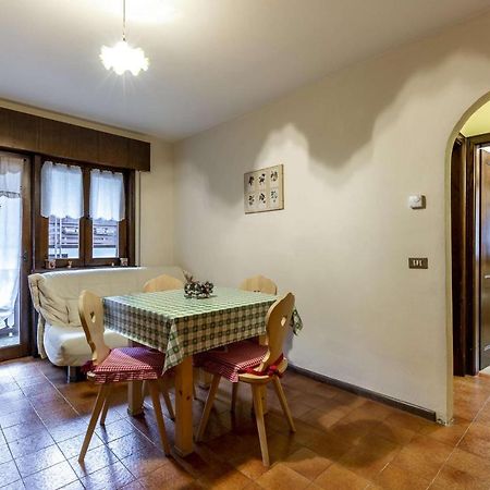 Des Alpes 2 Apartment Canazei Bagian luar foto