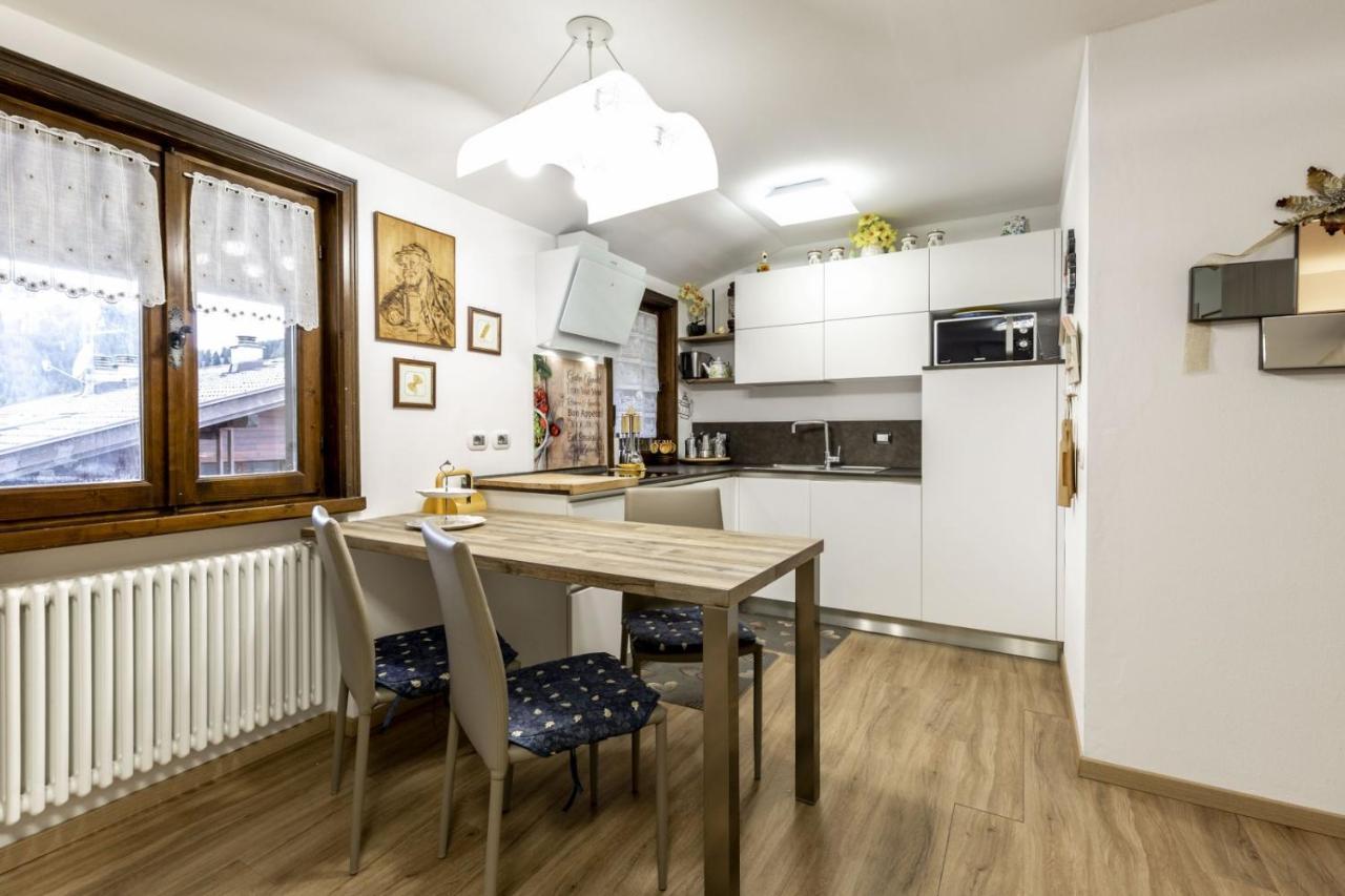 Des Alpes 2 Apartment Canazei Bagian luar foto