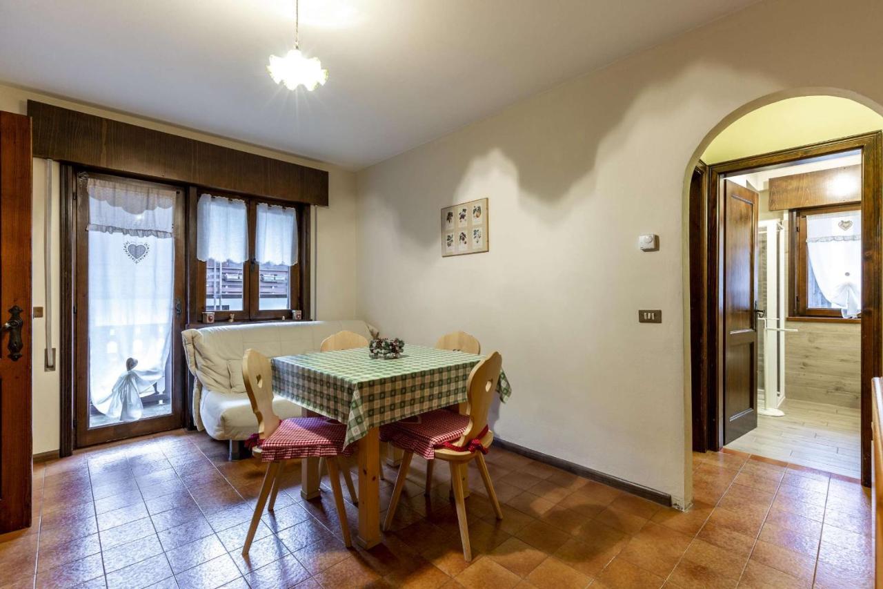 Des Alpes 2 Apartment Canazei Bagian luar foto