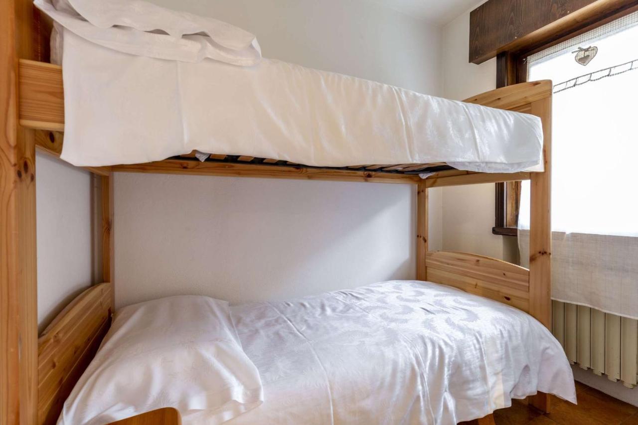 Des Alpes 2 Apartment Canazei Bagian luar foto